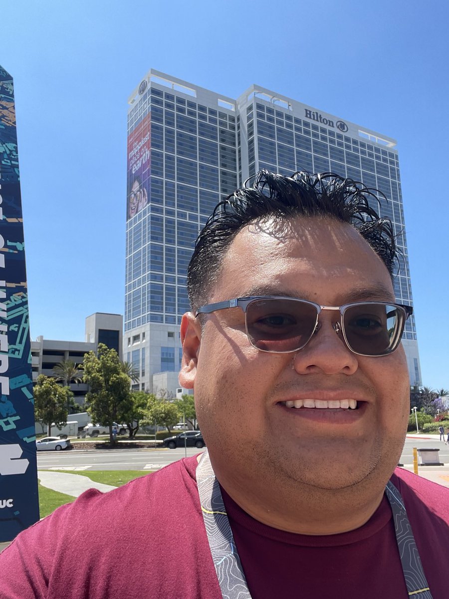 Angel_Ruiz_5's tweet photo. Last day on the mappiest place on earth. (32.7071375,-117.1624983) Thank you, @EsriUC @Esri #MappingSocialJustice #GIS #EsriUC2023 #EsriUC https://t.co/04DxeSb5b6
