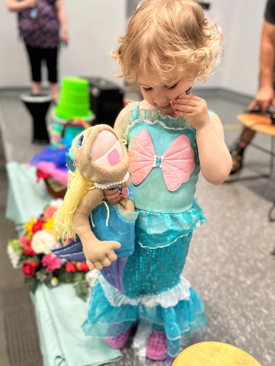 Sue McBride Music 🌳 (@suemcbridemusic) on Twitter photo This little mermaid made a splash at a recent summer reading event I performed for at the Woodlawn Public Library. I love, love making kids and their families happy! <a href="/hfxpublib/">Halifax Public Libraries</a> #woodlawnpubliclibrary #summerfun #underthesea #littlemermaid #suemcbrideforkids This little mermaid made a splash at a recent summer reading event I performed for at the Woodlawn Public Library. I love, love making kids and their families happy! <a href="/hfxpublib/">Halifax Public Libraries</a> #woodlawnpubliclibrary #summerfun #underthesea #littlemermaid #suemcbrideforkids