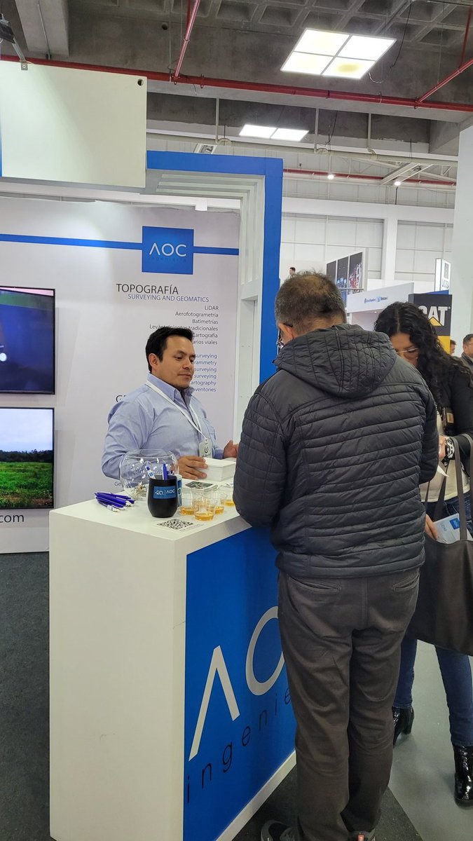 AOCingenieria's tweet photo. Segundo día de #expominas, ha si bueno conversar con muchos clientes y amigos. Vamos por buen camino. Visítanos hoy viernes último día de feria. Somos @AOCingenieria ! https://t.co/meCZ8oeuDy