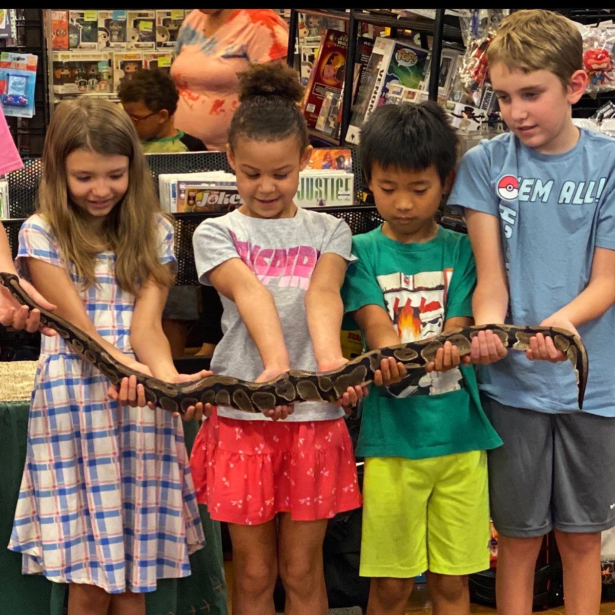bookmans's tweet photo. Summer Kids Events will be going strong throughout July! Visit https://t.co/Ppb1xkSEhG and check out the blog for your favorite store's schedule. These pics are from a recent event @bookmansmesa #summerkids #hot #arizona #beattheheat #bookmans #mesa #phoenix #tucson #flagstaff https://t.co/Q1NCdF6gXb