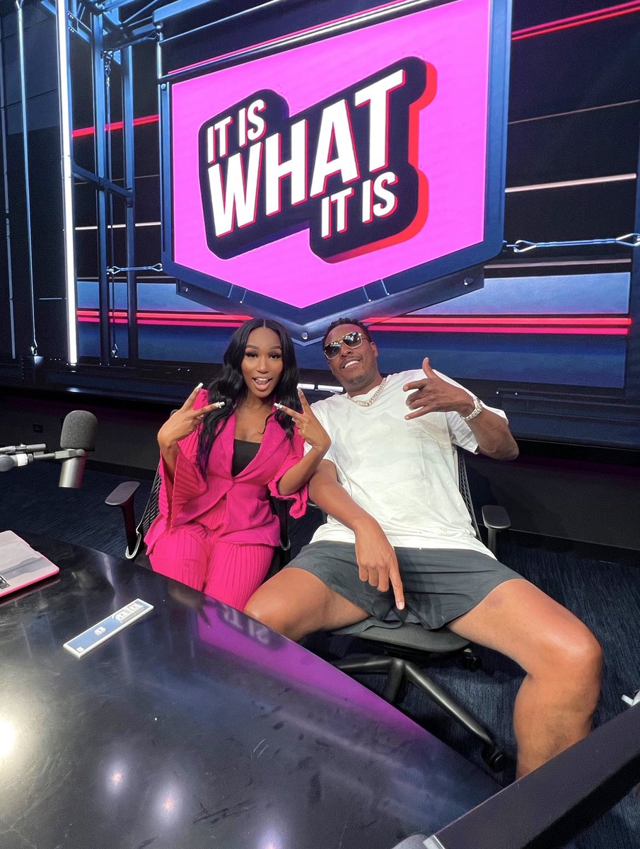 treasurewilsxn's tweet photo. 📍Vegas.
It is What it is x Paul Pierce. Coming soon. #statbaby #ItIsWhatItIs https://t.co/qtleUb1LHD