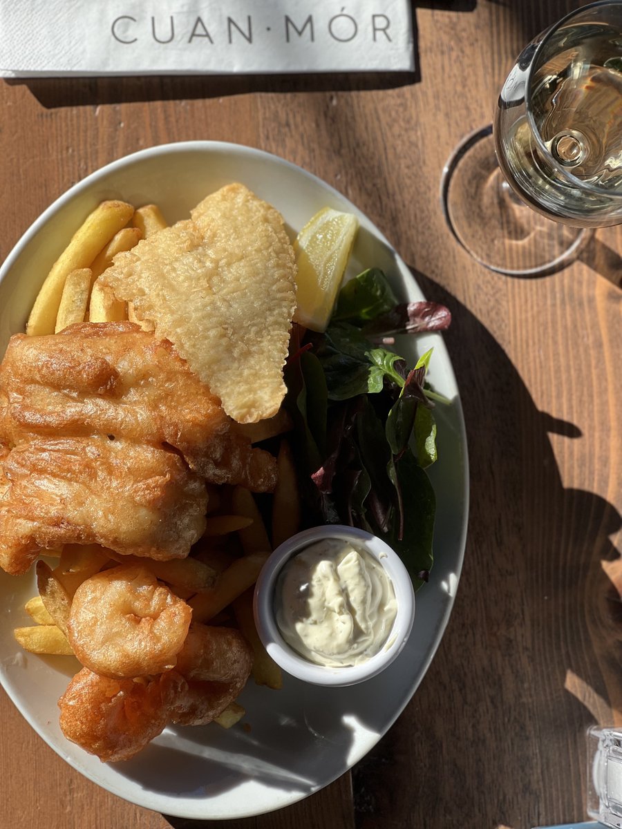 What are your plans this weekend? 🍴

Join us at Cuan Mor for:

🐟 Fish Fryday - Choose from 3 fish of the day or tuck into our deluxe fish and chips!
🍤 Seafood Saturday - Seafood special straight from the pier to the pan!

Available from 5pm