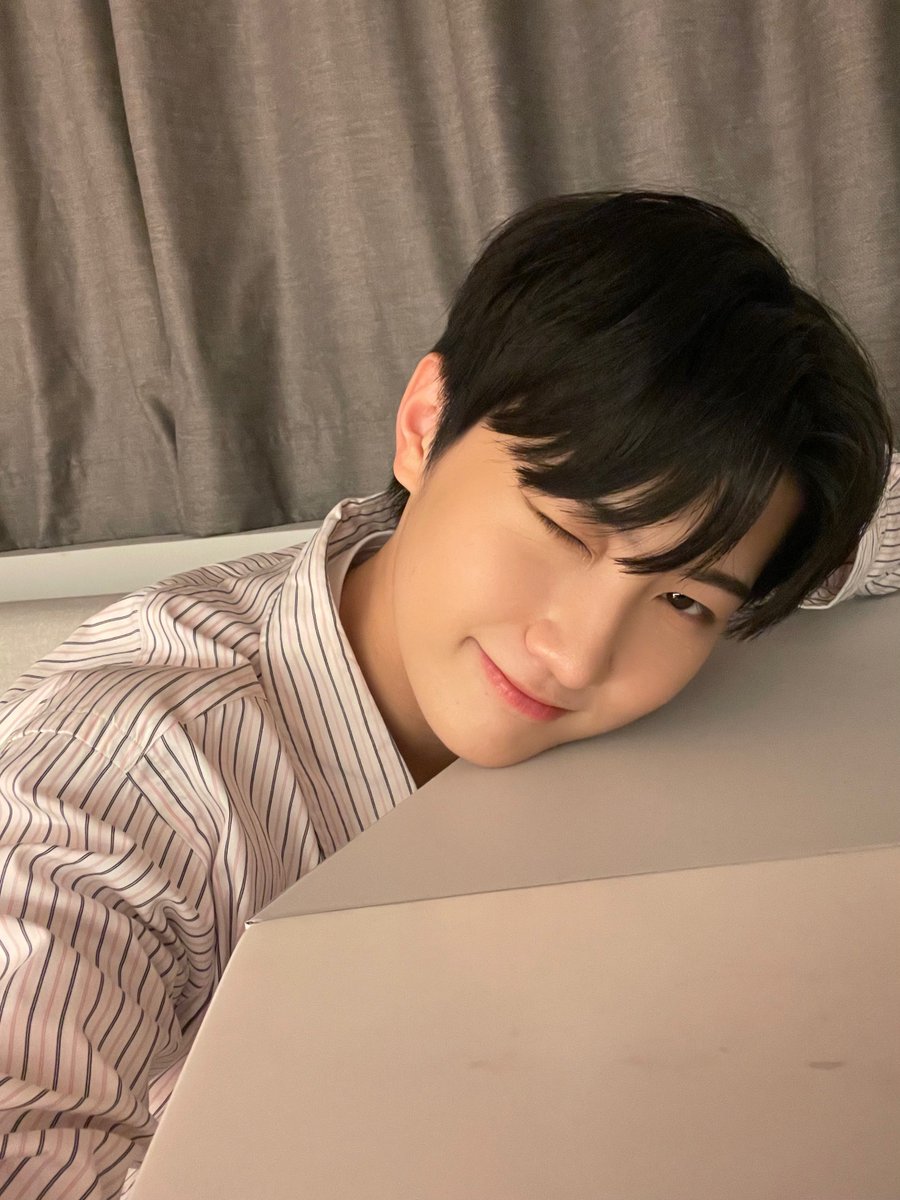 TNX_twt's tweet photo. 77
ㅠ   🥰

#최태훈 #TAEHUN https://t.co/s0nKIbVPUY