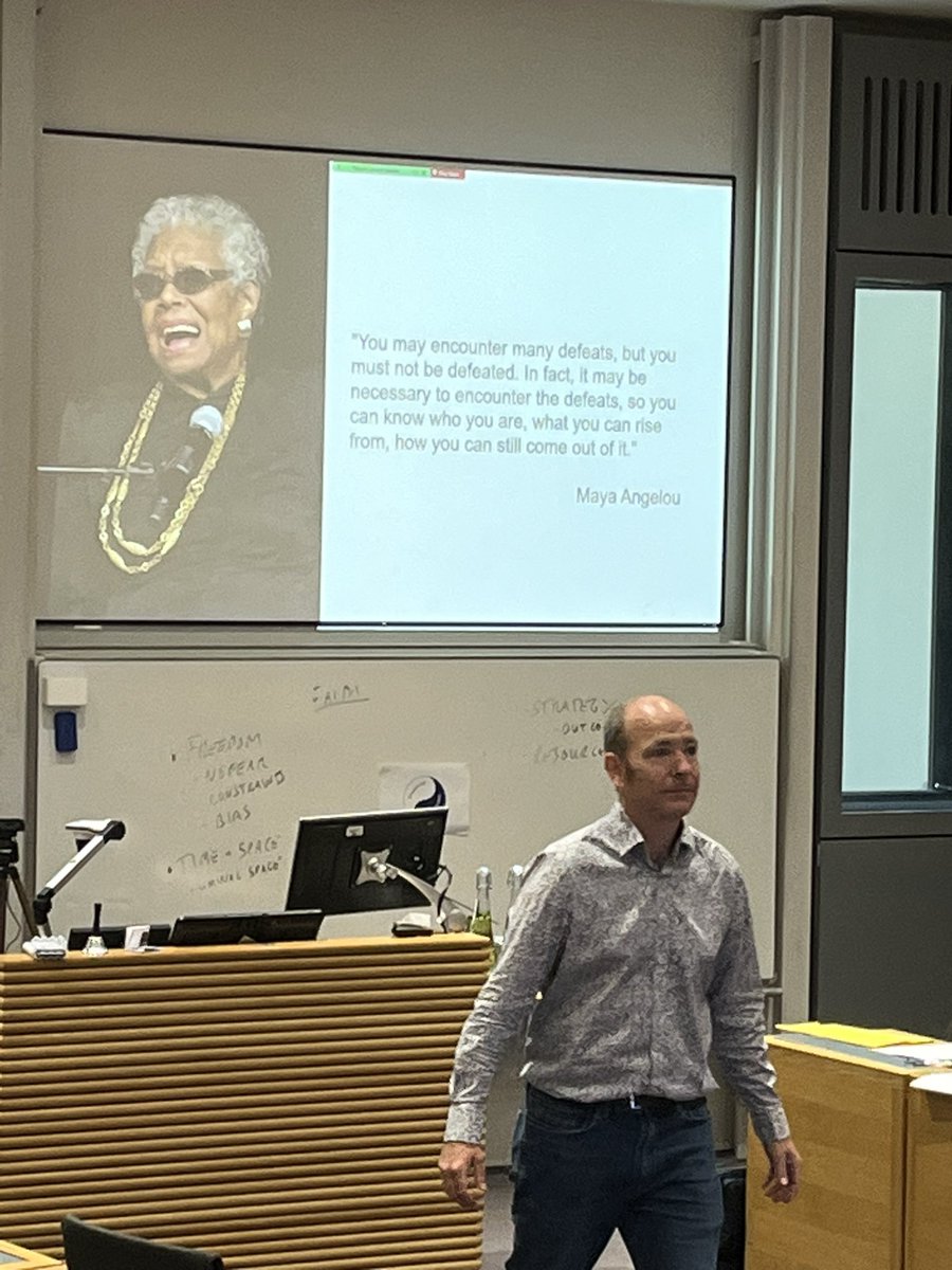 #LifeAtSBS is full of learning and fun and friends from around the world.  Farewell until next #intensive week at Saïd Business School.