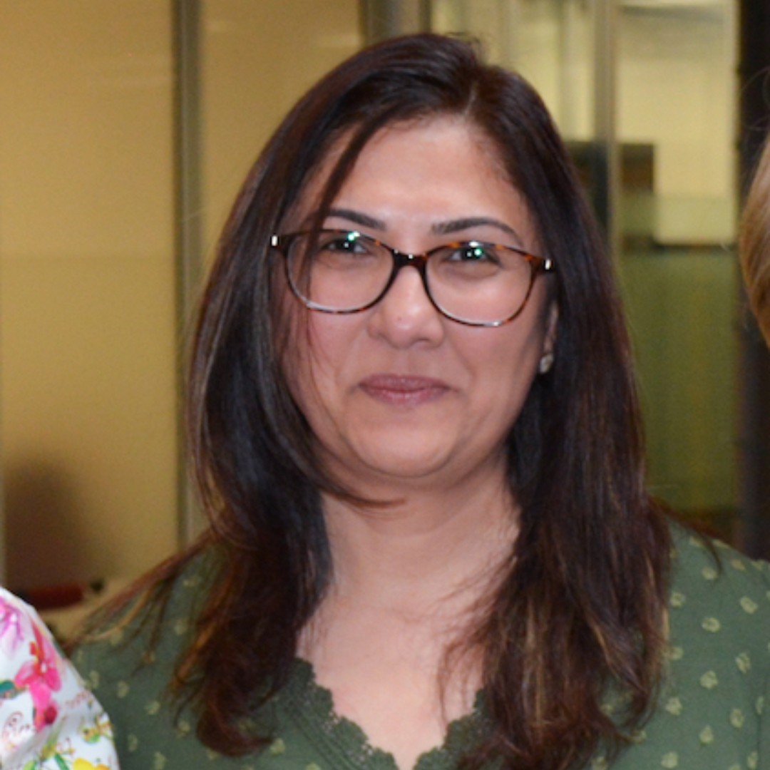 #UAlbertaNursing is pleased to congratulate @SalimaMeherali on being the first recipient of the Teaching  Award, in recognition of her the innovation she employed in offering the knowledge synthesis course NURS 578 and NURS 609, meeting  PhD and MN student needs.  #NursesWhoLead