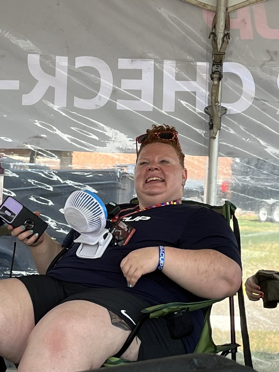 heatherplante30's tweet photo. We like to stay cool in the Field Services tent @TheFieldService @USACupRadioOps @usacupsoccer @Sarah7bergen @ginaelizabeth02 @DavidRozekPhD @CookseyShelley https://t.co/cIKSvfm3Vo