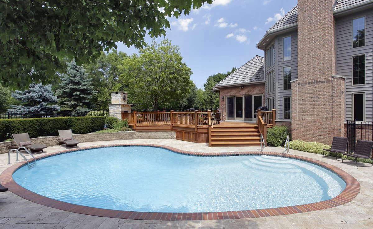 ValiantEnergyCT's tweet photo. Whether filling your pool with warm water or enjoying a night around the fire pit, propane makes outdoor living effortless.  
  
The good news is Valiant Energy is an expert in propane education and trends.

LEARN MORE: https://t.co/vwTsksrjT1

#ValiantEnergySolutions #Propane https://t.co/WVjU766Oxx