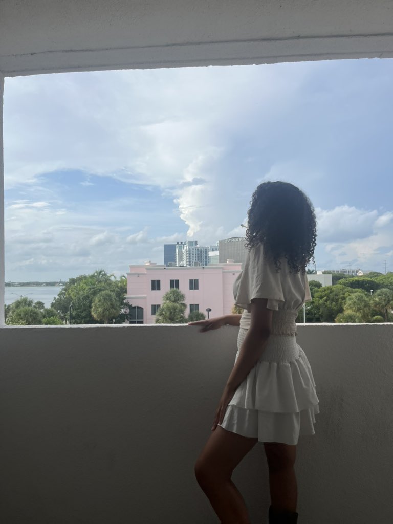 aniyapouncey's tweet photo. West Palm Beach, Florida https://t.co/XreIT2v8cQ