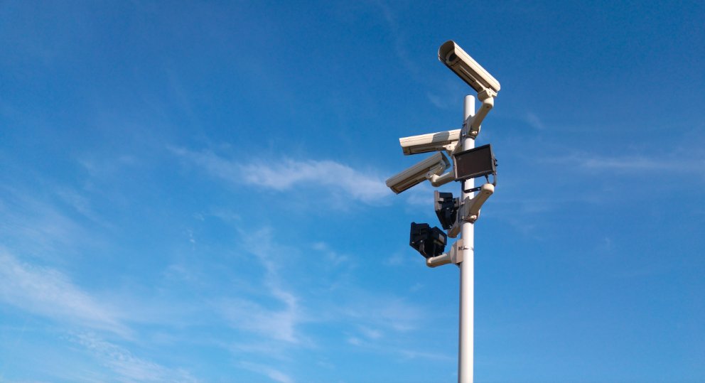 LIGHTSPEEDSECUR's tweet image. To protect your business employees, assets, inventory and commercial property, one of the #commercialsecuritysystems includes 8 1080P HD security cameras, 1TB memory, DVRs, and 1-yr warranty for your system. 🔒 🛡️🚨#SecuritySystemInstall #Surveillance Lightspeed-Security.com