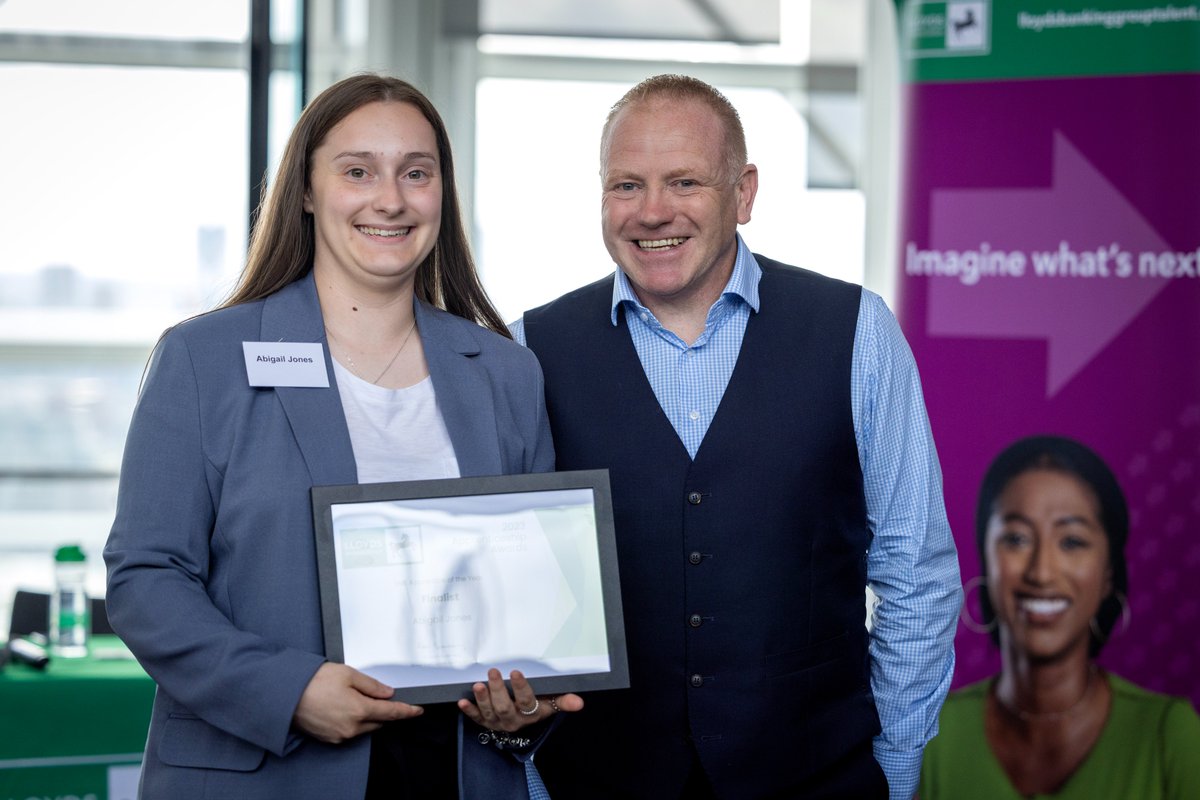 Our amazing apprentice Abigail Jones, might not have won the Lloyds Banking Apprentice of the year award this week, but to be shortlist as one of only four, we are super proud! Well done! #apprentices #awardshortlist
#awards @LloydsBank