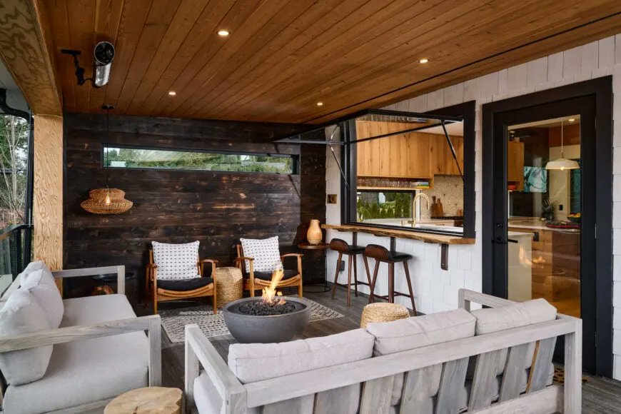 nikkiharsa's tweet photo. Check this article for inspiration on how to use wood accent walls in a #homerenovation. #interiors  https://t.co/yO8Qobt6an https://t.co/9dN5sN60GO