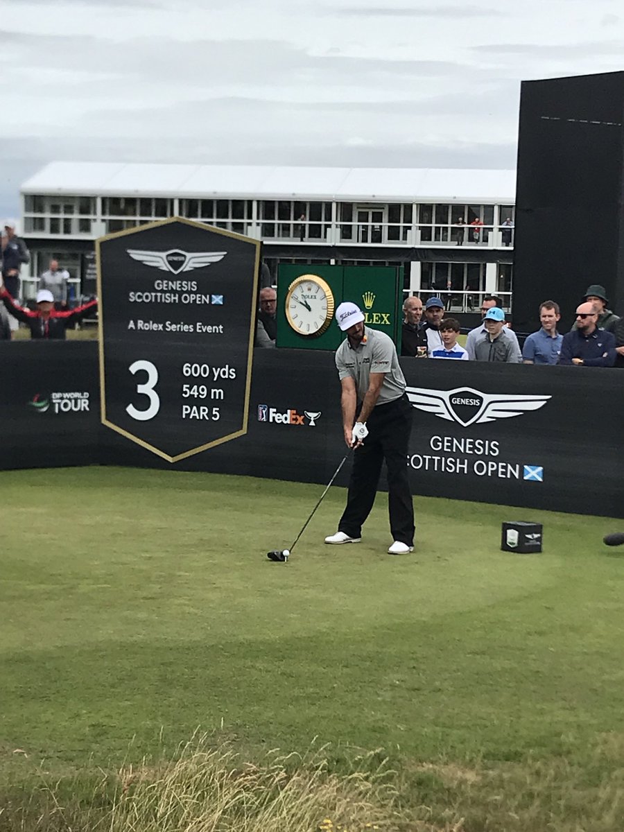 Top day out with Genesis-_Europe watching a different type of driving. That boy Sheffler is decent. I reckon he could go far!! ⁦<a href="/TheFastPod/">The Fast Pod</a>⁩