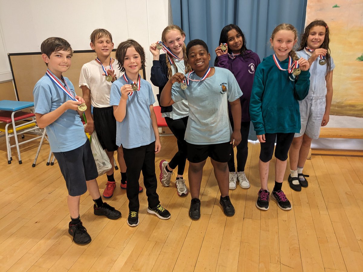 Our fabulous year 6 swimming team won the gala this afternoon at SVC. So proud of you all. Teamwork made the dream work 🤗.