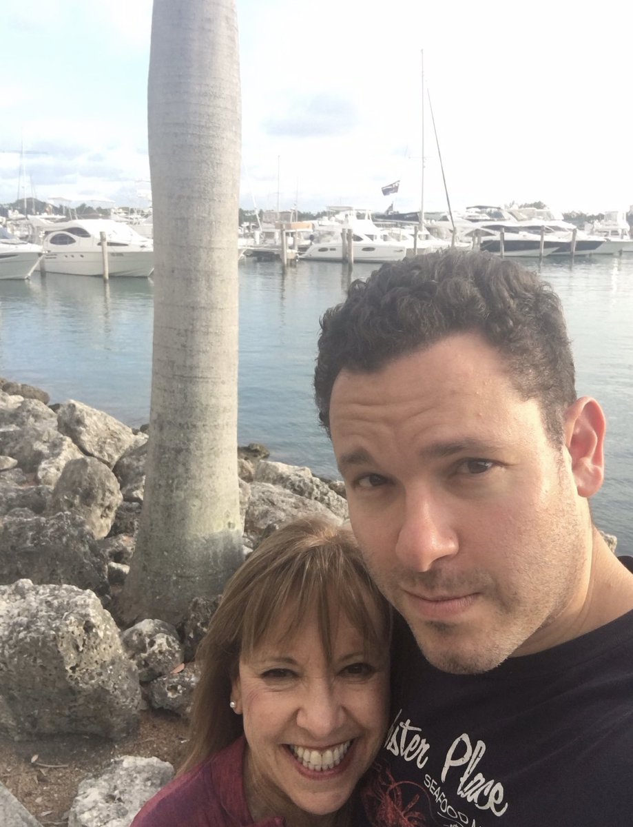 Please wish my mom a happy birthday today as she’s so incredible and worked so hard and sacrificed so much raise me and teach me, I’m forever grateful to have her as my mom! I know everyone says they have the #bestmomever but in this case yes it’s actually true…happy birthday