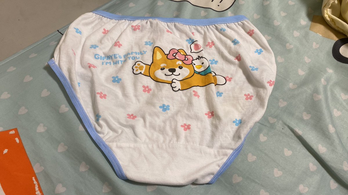 danny1000616's tweet photo. 新買的😋 https://t.co/fkY5d7i9dA