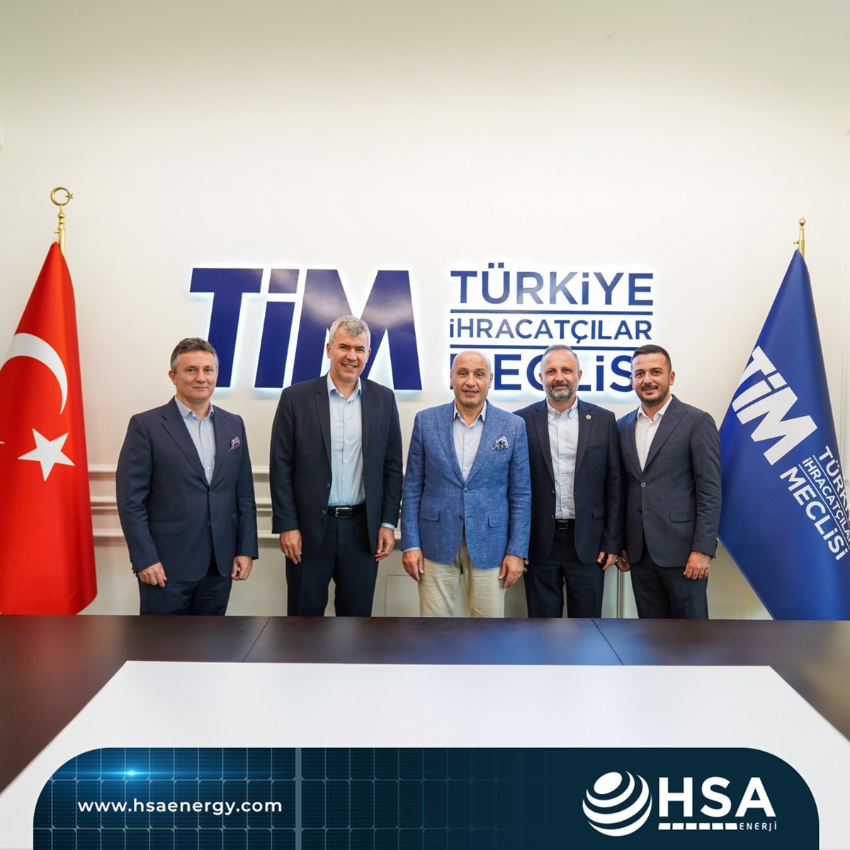 hsaenerji's tweet photo. HSA Enerji ve Domino Fuarcılık, Türkiye İhracatçılar Meclisi'ni ziyaret etti. 

#hsa #hsaenerji #maviçam #bluepine #güneşpanelleri #dominofuarcılık #ihracatçılarmeclisi https://t.co/VcsycSIzDL