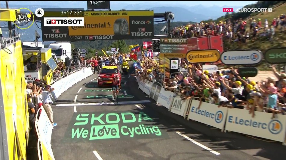WhapInfo's tweet photo. Michał Kwiatkowski wygrywa prestiżowy etap #TourdeFrance, z metą na Grand Colombier, w dniu narodowego święta Francji.

Brawo, brawo brawo! 👏👏👏 https://t.co/s5SiGY3aMf