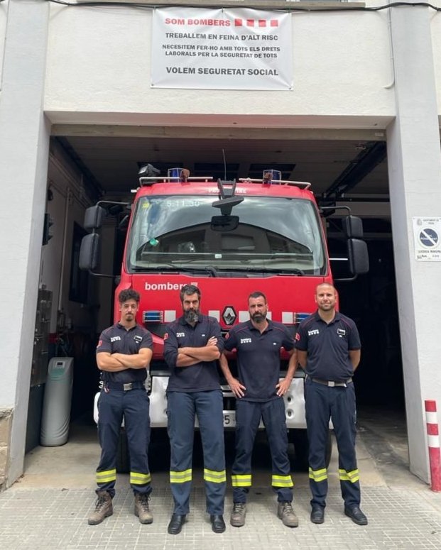 Els <a href="/bomberscat/">Bombers</a> de Piera han parlat. Fort i clar. Volen una millor cobertura. La cotització a la SS és una obligació. Una necessitat per tots. Prou defugir el tema i contar històries de còmic <a href="/delme57/">Joan Delort</a>. Cal ser valents, en públic igual que en privat. #CapBomberSenseSeguretaySocial