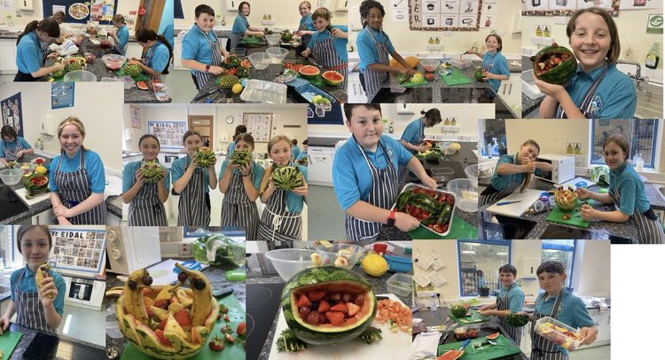 TimLlan's tweet image. Bl7 prysur unwaith eto. Da iawn 👏🏻👏🏻 Year 7’s busy in the kitchen. #iachus