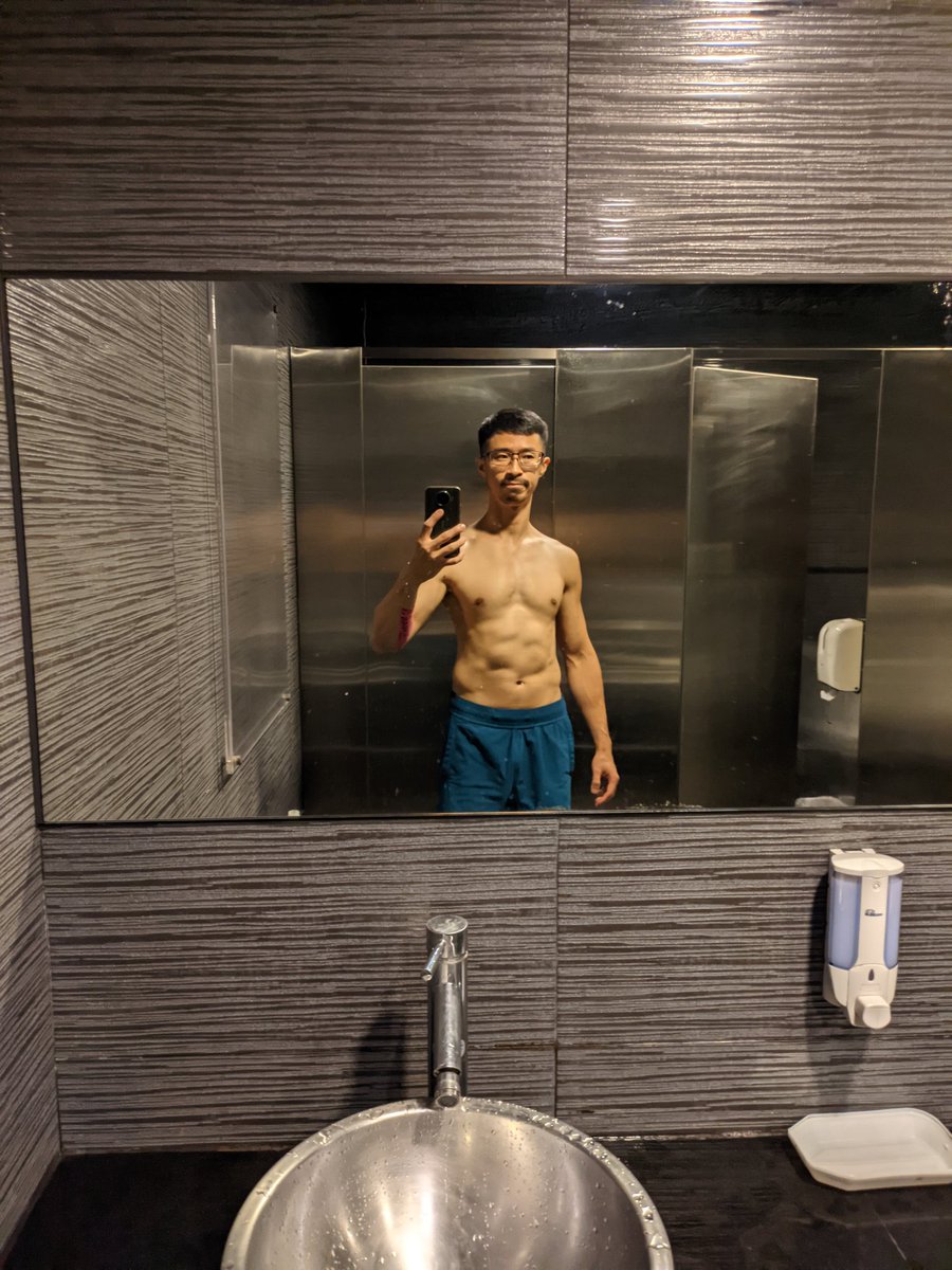 kkgin4332's tweet photo. 回到68kg，看起來沒什麼變🥹 https://t.co/nXYUVNoZ8f
