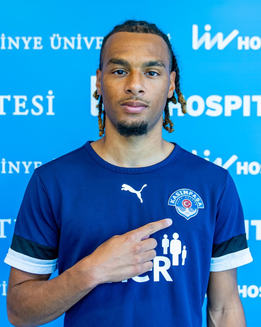 kasimpasa's tweet photo. Transfer 🤝📝

Yeni transferimiz Iron Gomis, sağlık sponsorumuz Liv Hospital Vadi İstanbul’da geçirdiği kontrollerin ardından Turgay Ciner Spor Tesislerimizde düzenlenen imza töreninde kendisini Kasımpaşamıza bağlayan sözleşmeye imza attı.

https://t.co/YSnMkV9Fny

#Kasımpaşa https://t.co/TaUTXH8ycD