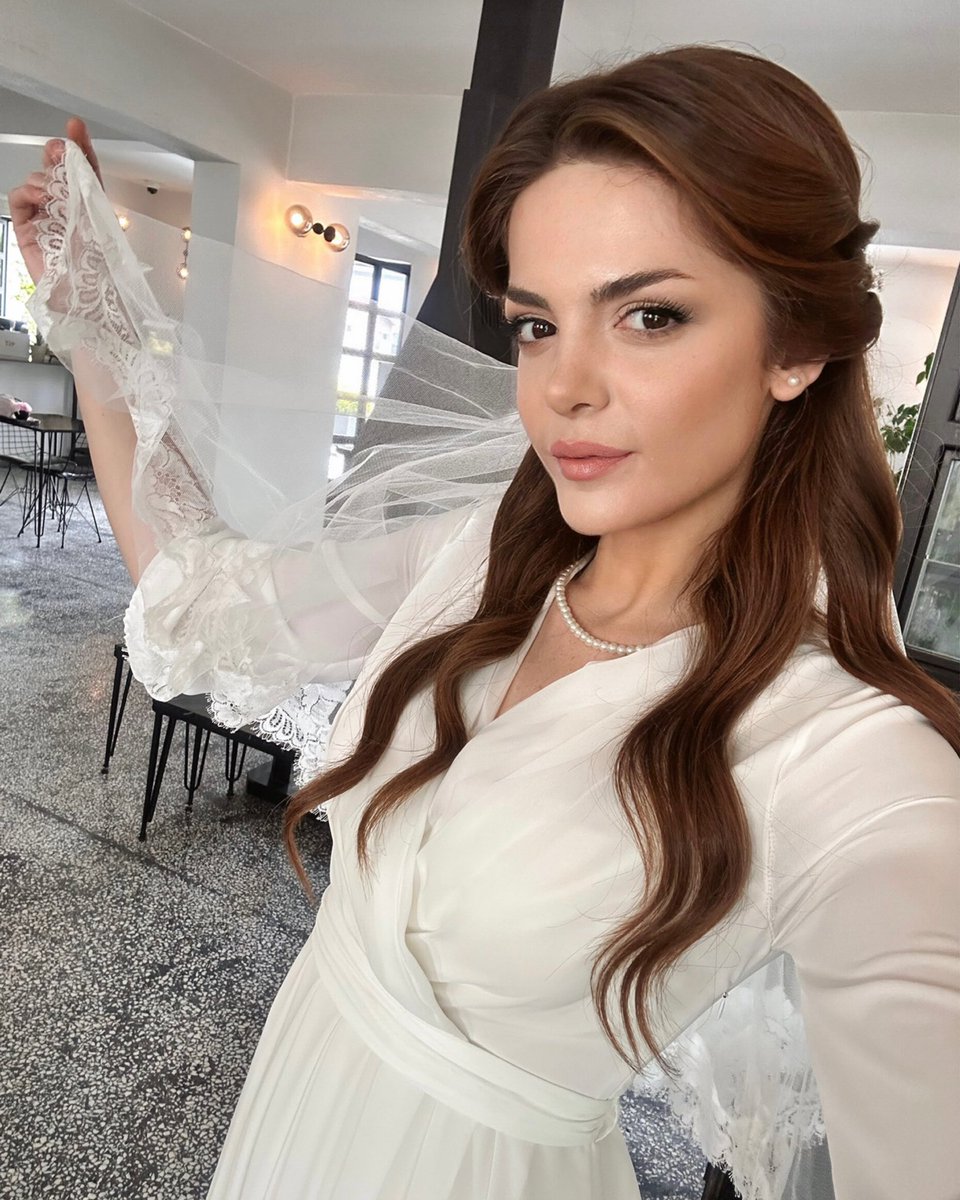 Yeni bölüme hazır mıyız? #merken  <a href="/KaramelYapim/">Karamel Yapım</a>  <a href="/esaretkanal7/">Esaret</a>