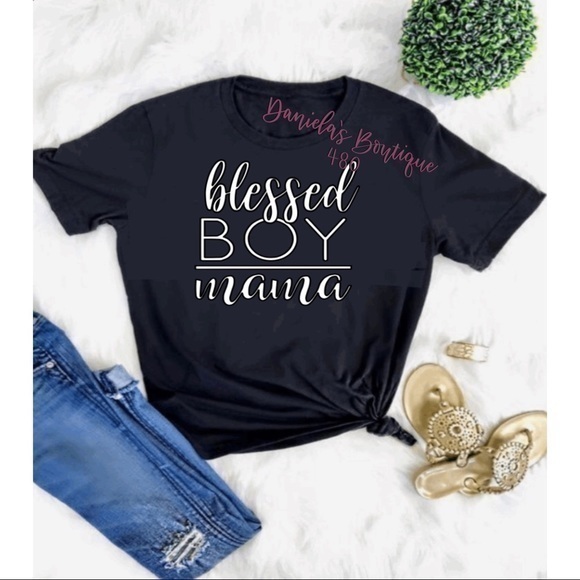 BWorldBoutique's tweet photo. So good I had to share! Check out all the items I'm loving on @Poshmarkapp from @eardot860 #poshmark #fashion #style #shopmycloset #blanknyc #rebeccataylor: https://t.co/pEXaiL61et https://t.co/j53sNsSC7a
