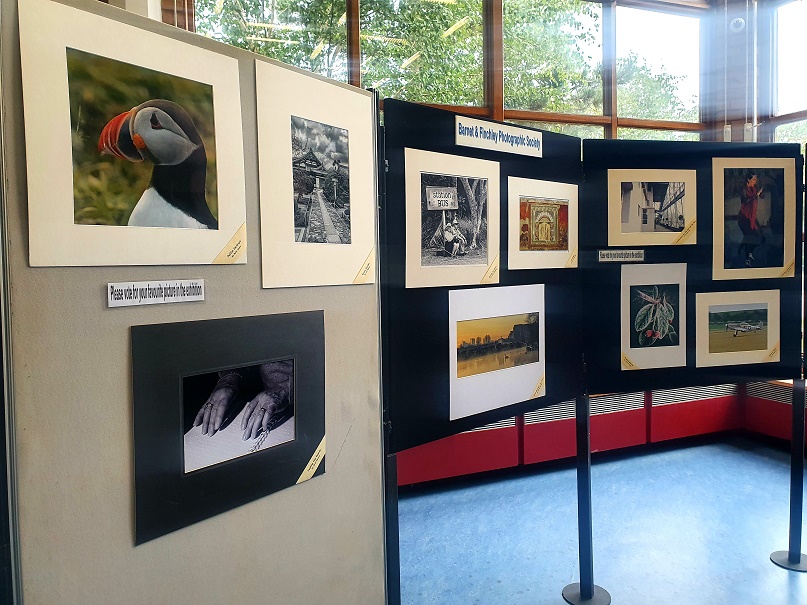 Barnet libraries tweet media