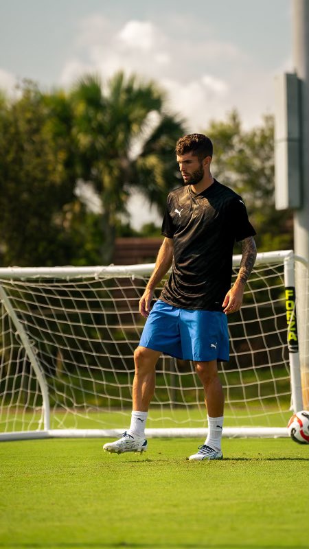 SatSoccer tweet media