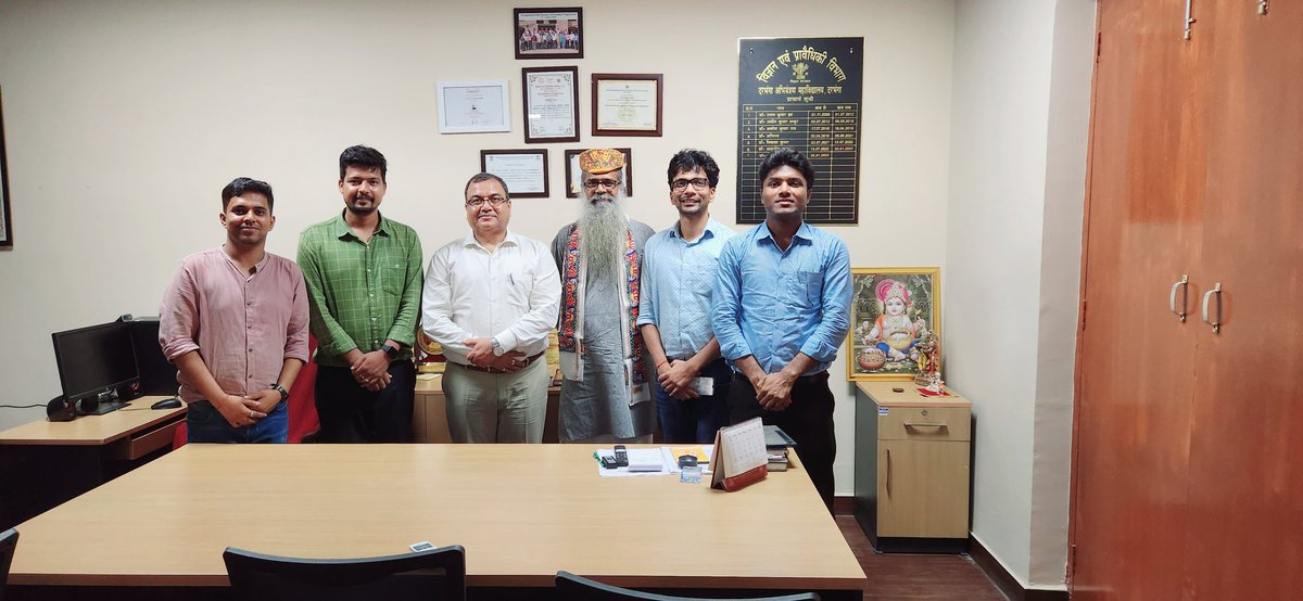DCE_Darbhanga's tweet photo. Karthik Iyer, Director, J&amp;K Operations Pvt Ltd, an IIT Madras-incubated firm who has  developed an indigenous mobile operating system named ‘BharOS’ visited DCE Darbhanga and had detailed discussion on development of Incubation Centre (@mittie_mithila) and project based learning. https://t.co/sEPiXxbBnD