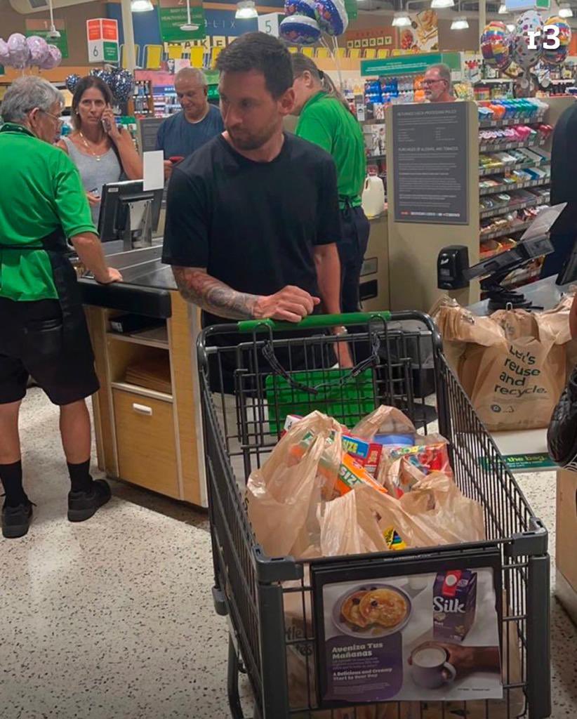 Estas fotos de @Messi podrían ser la mejor forma de convencer a grandes cracks mundiales para llegar a la <a href="/SoccerMLS/">MLS</a> ya que demuestra que ahí pueden al menos tener un estilo de vida un poco más normal.