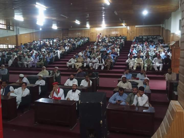 PSFMardanDiv's tweet photo. کے والد قاری شفیع اللہ نے خطاب کیا۔
تقریب میں پختون سٹوڈنٹس فیڈریشن کے صوبائی جائنٹ سیکرٹری بلال احمد نے بھی شرکت کی ۔
#psfmardandivision https://t.co/5uSxGha58m