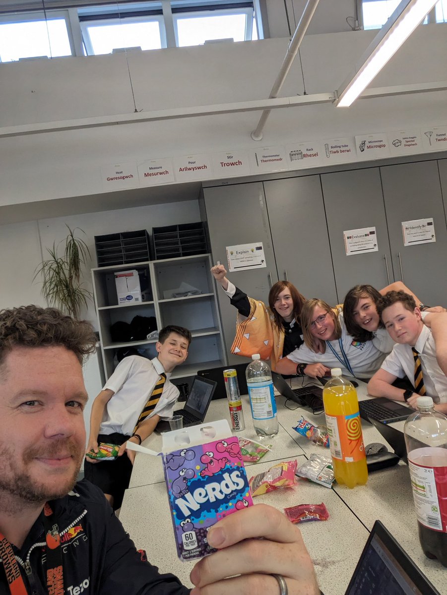 Lovely end of year and end of the campaign photo with me and my nerds.... And some sweets! #DnD