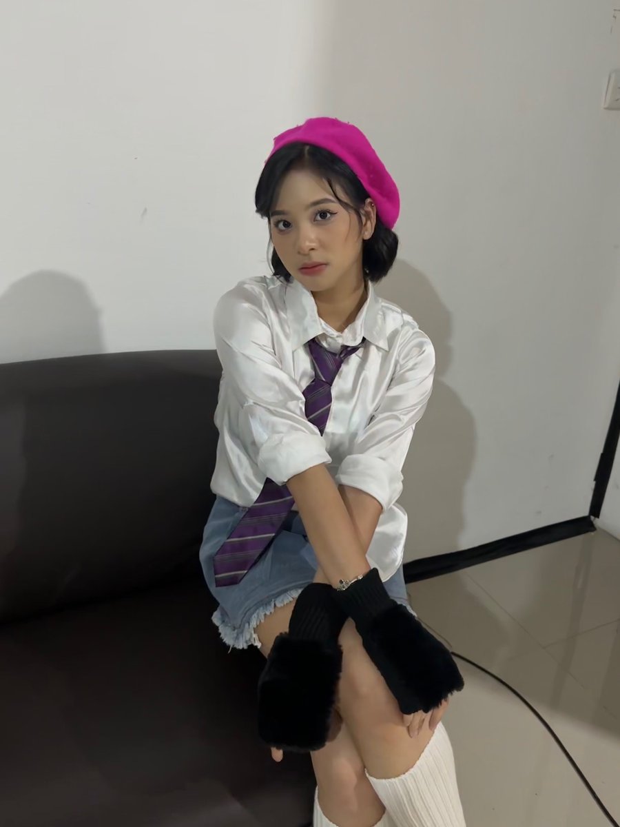 _zeeasadel's tweet photo. thankyou solo 💋 #JKT48SummerTour23 https://t.co/smR582cPoE