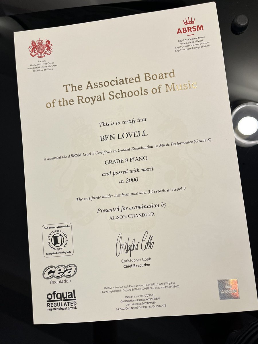 👀Arrived today: reprint of my lost Grade 8 piano certificate (proudest achievement).

I studied for my Grade 8 whilst revising for my A-levels &amp; trying to get into med school over one insane summer.

I’ve subsequently never been able to recapture that work ethic of my 18 yo self
