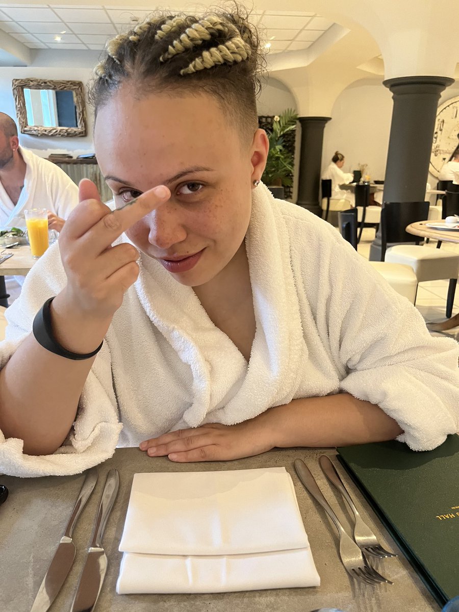 It was my birthday yesterday 🥳 officially made it past the 27 club 🎈