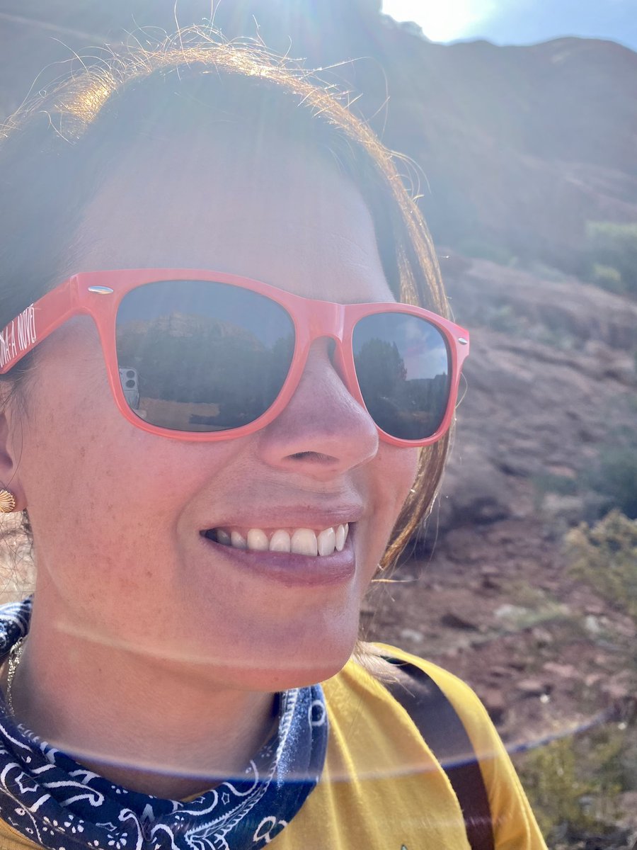 KerryFFreeman's tweet image. Landed back in the real world today and am still seeing the reflection of Sedona in my mind. More pics from the trip coming, plus some sneak peeks into #sedonabook 🌵🥂✨ Stay tuned! #twrp #tbr #mystery #fiction #redrocks #vortex #debut