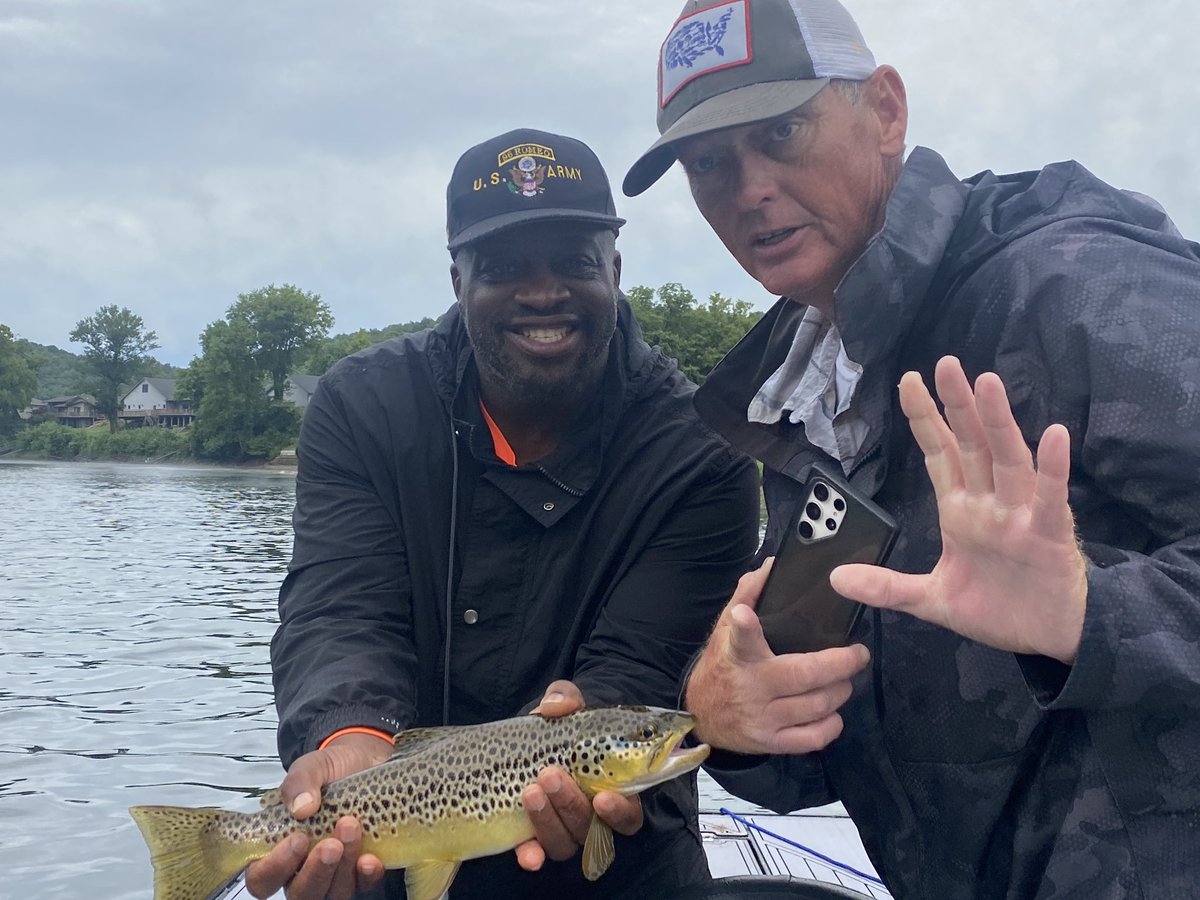 robertnuttalljr's tweet photo. The vets are smashing the trout today, lots of healing found on the waters. #trout #veterans #vet #healingwaters #ptsd #whiteriver #wmra, #browntrout https://t.co/ZGvvh2lMev