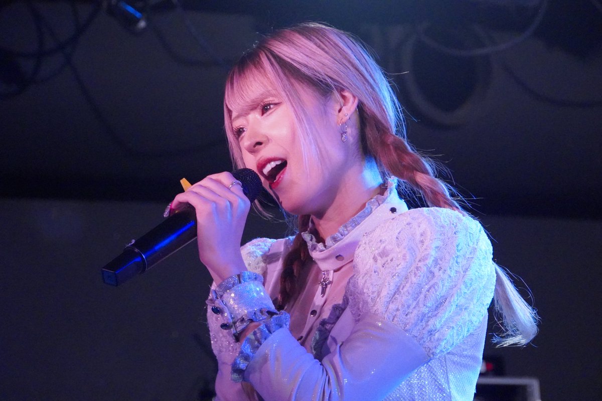 y_totsuka's tweet image. 7/12 漆黒ノ協奏曲〜コンチェルト〜定期公演Vol.17
Mesiaの佐倉みゆうさん
綺麗カッコイイです。
Mesiaの情報は mesia.fun
#Mesia
#佐倉みゆう