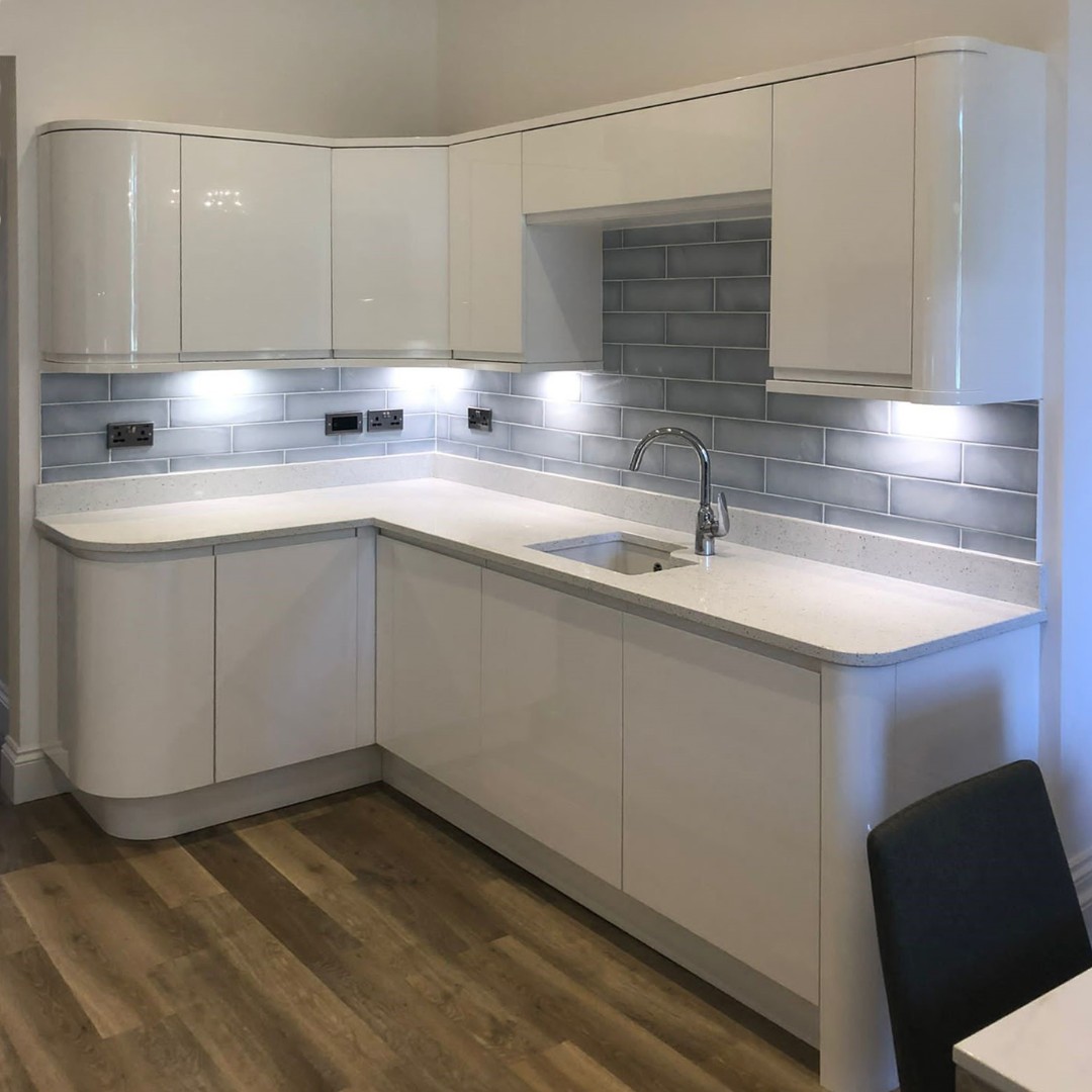 AvantiKBB tweet media