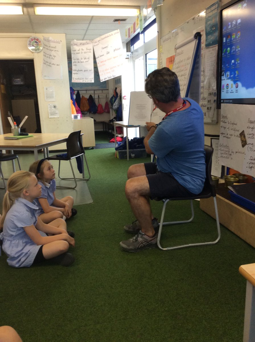 This week, Madagascar class enjoyed listening to Sebastian’s dad read a Dr Seuss book in Spanish! #Billingshurstreading