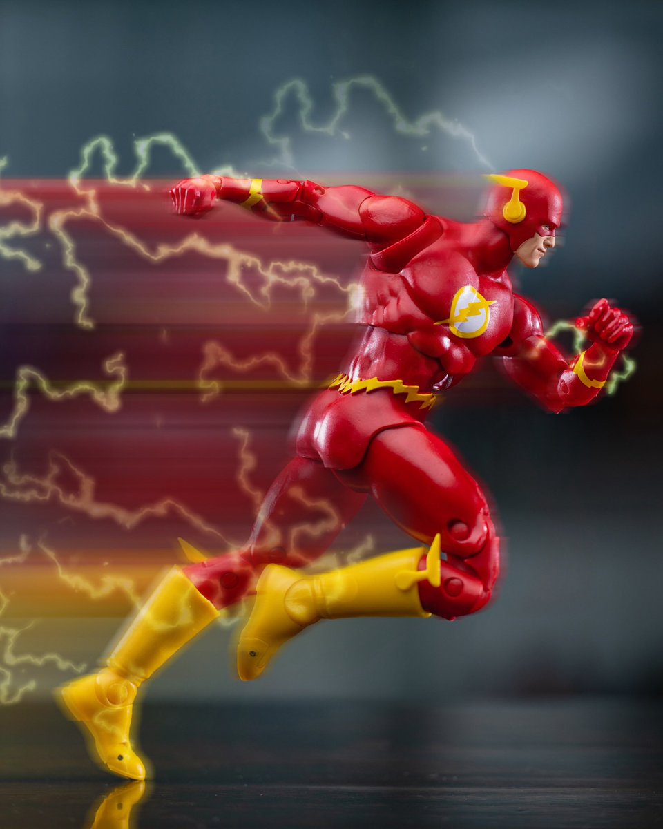 Here is a look at the Target Exclusive Flash from @mcfarlanetoys 

#flash #theflash #barryallen #classicflash #mcfarlanetoys #dcmultiverse #targetexclusive #unmaskedfigure #dccomics #dcofficial #toyohotography #toyreview #actionfigurereview #toycommunity