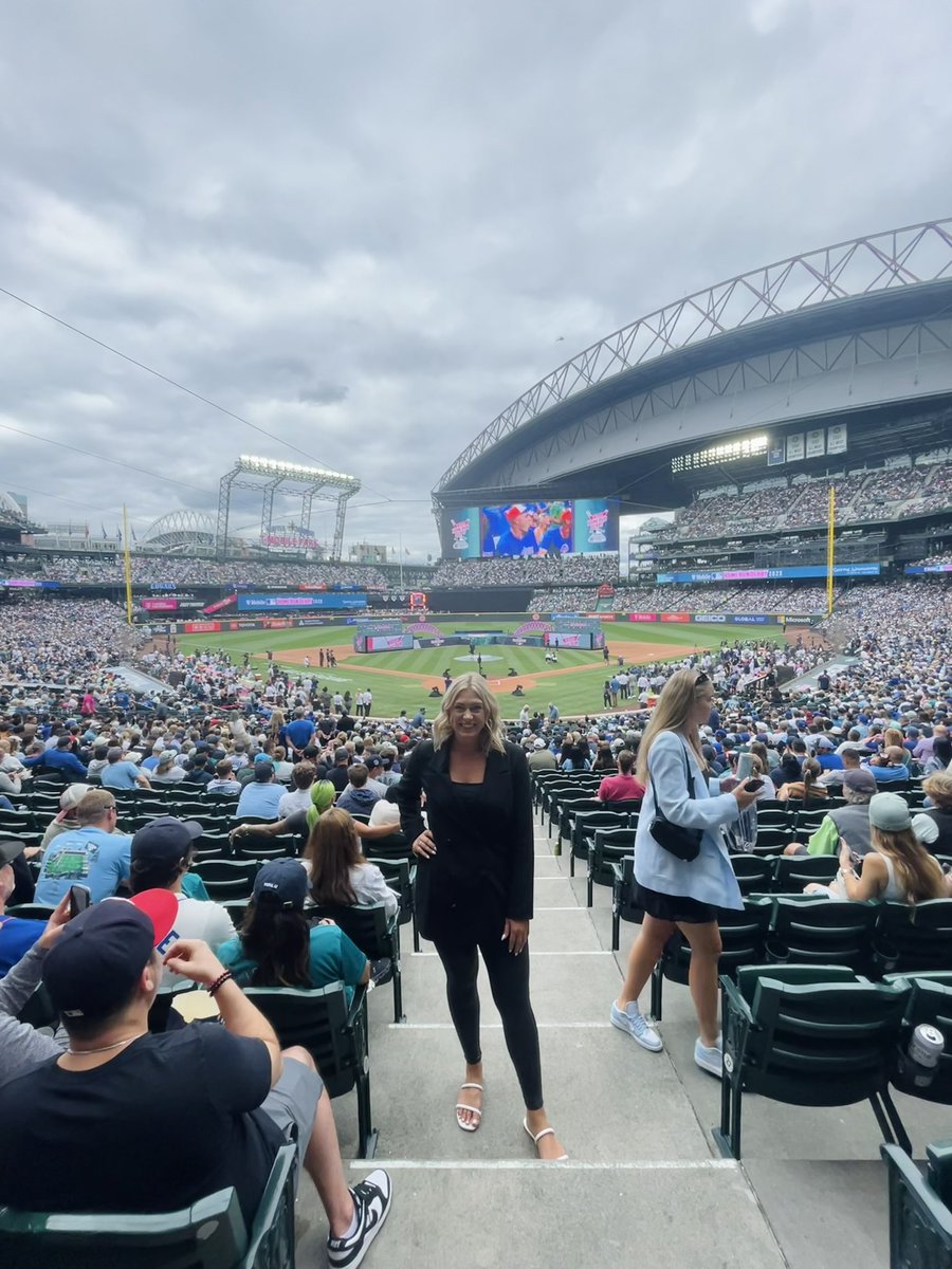 janicerubbert's tweet photo. What a week at @MLB All-Star! 🤩 https://t.co/UJ2u0N17yK