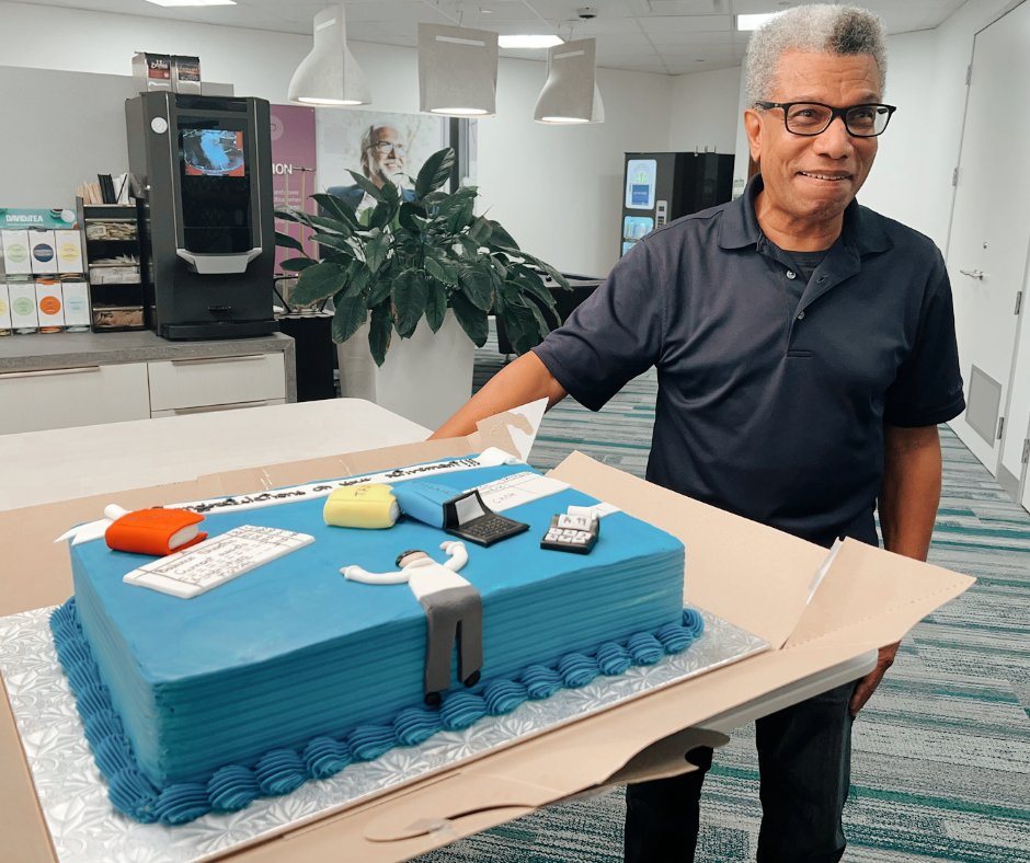 AgencyAnalytics's tweet photo. Our recent team meetup was an absolute blast! π From office shenanigans and cheering on the Blue Jays to celebrating Earl's retirement, we bonded like never before. πβ¨ Cheers to making more memories and fostering work-life success! #TeamMeetup #GoTeamAA #WorklifeSuccess https://t.co/Xt0EMSBGE1
