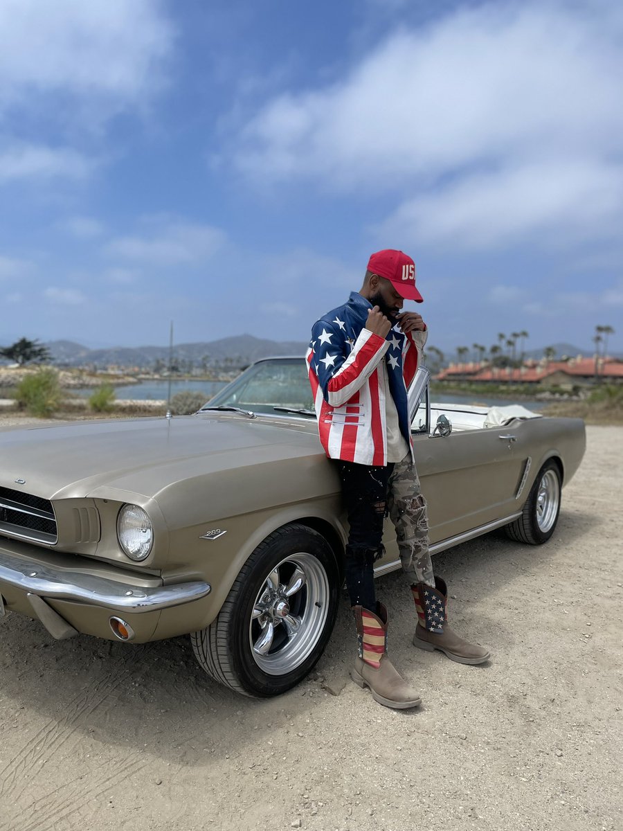 TheMarineRapper's tweet photo. Ford or Chevy? 🤠
PS: @officialtristancole Friends With Boats ft @themarinerapper on YouTube and iTunes now!
Friends With Boats (feat. The Marine Rapper) - Single by Tristan Cole https://t.co/rxtbMnnza0
📸: @officialtristancole
#friendswithboats #fwb #tristancole #tmr #themarinerapper #ford #mustang #classiccars #fordmustang #beard #americanmuscle #usmcc#cowboyboots