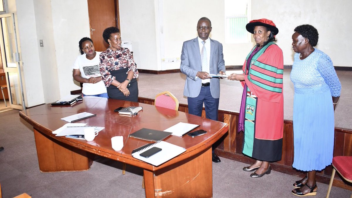 MakCAES's tweet photo. Dr. Abel Atukwase hands over Deanship of Food Technology, Nutrition and Biotechnology (FTNB) School to Dr. Julia Kigozi, in an event held earlier today at FTNB Conference Hall, witnessed by Prof. Nabanoga et al. , Principal CAES @Makerere. https://t.co/CZtsPZZvnQ