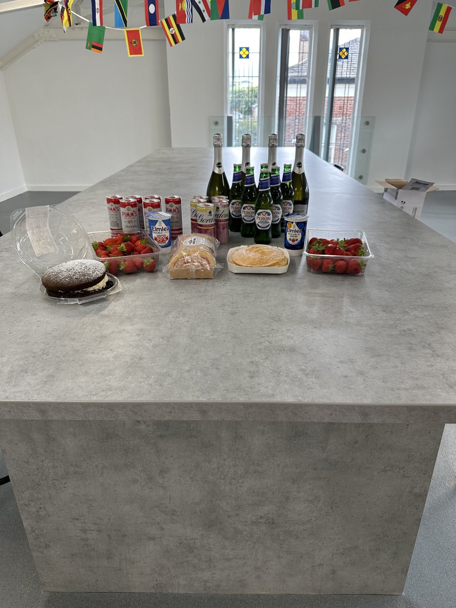 uk_wth's tweet photo. We got into the Wimbledon spirit in our office with @PrincessCruises this week! They brought us a Wimbledon-themed Afternoon Tea including strawberries and cream and tennis fun to put our skills to the test! 
Be part of our dynamic team ➡️ https://t.co/eW1im5Etkq https://t.co/Xh2cfa2JaW