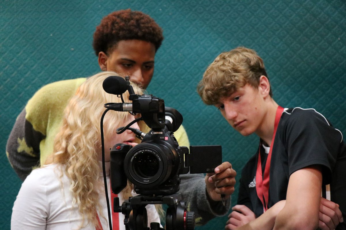 IUMediaSchool's tweet image. Franklin Hall and the RTV Building have been lively this summer with several Media School precollege programs running: the High School Journalism Institute, the Cinema Academy, and Game Development Camp. Learn more about the programs: bit.ly/3JYDaWh