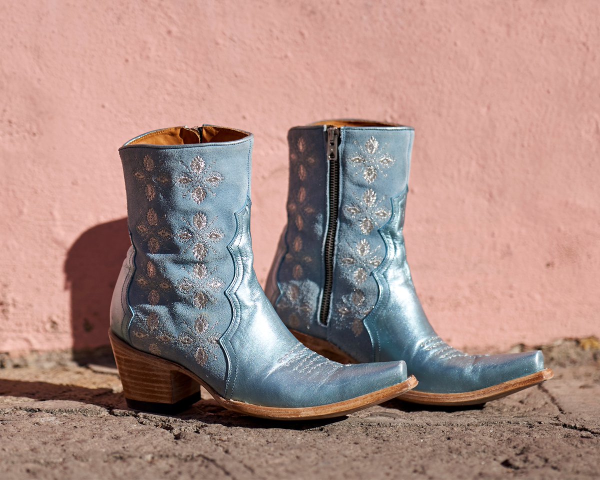 OldGringoBoots's tweet photo. Let the countdown continue! 2 MORE DAYS till Semi-Annual Sale! 🥳🛍️🛒 https://t.co/oFNB4RXUKL