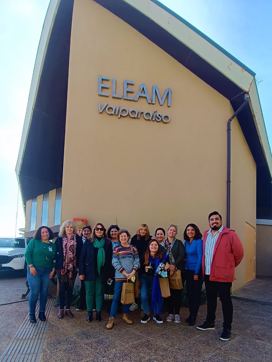 📍Hasta el ELEAM de Valparaíso, se trasladó una delegación de expertas de #Argentina en vejez y envejecimiento, con el objetivo de conocer las instalaciones y el trabajo de este dispositivo regional en el área de cuidados en personas mayores con dependencia🏥